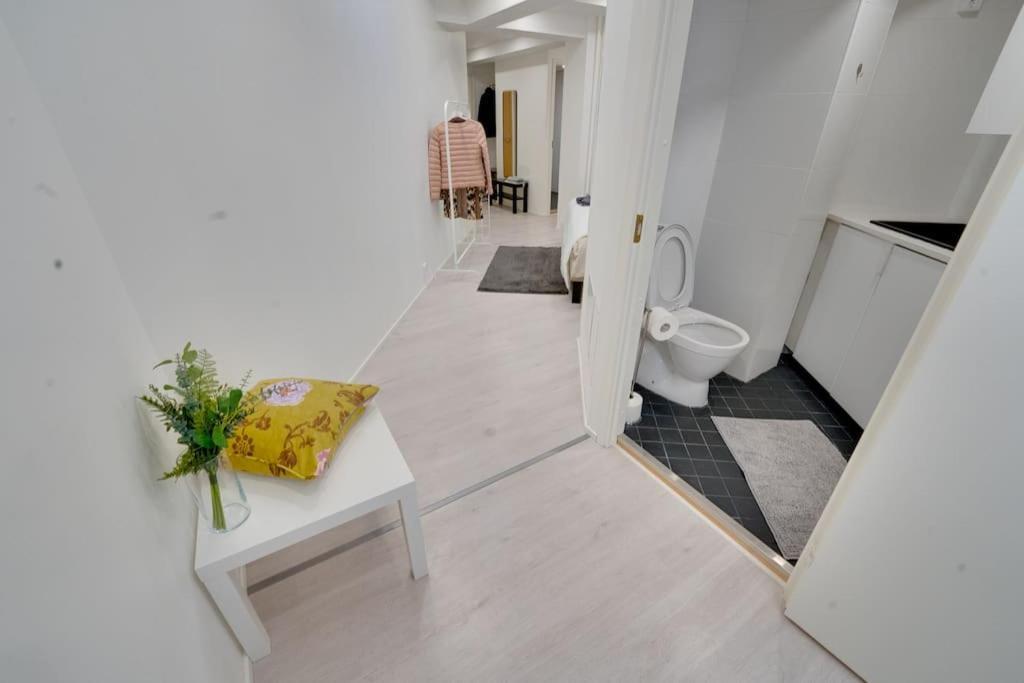 Best Location In Tampere! Modern City Apartment, 2Rooms, Kitchen And Balcony Εξωτερικό φωτογραφία