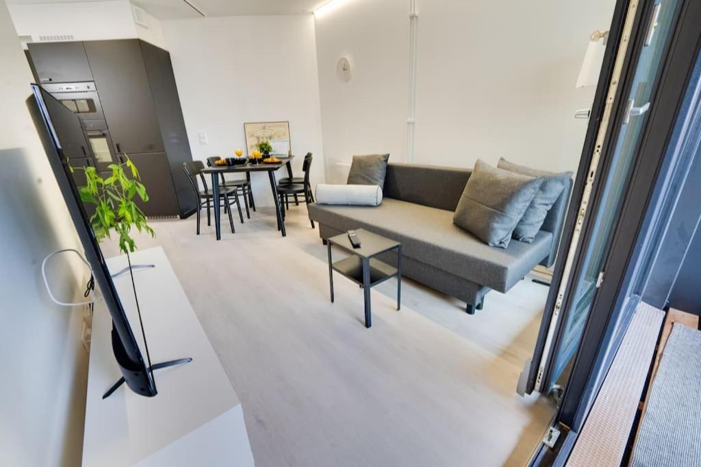 Best Location In Tampere! Modern City Apartment, 2Rooms, Kitchen And Balcony Εξωτερικό φωτογραφία